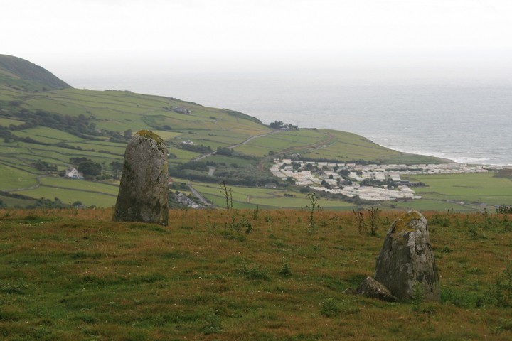 Gwastadgoed (Standing Stones) by postman