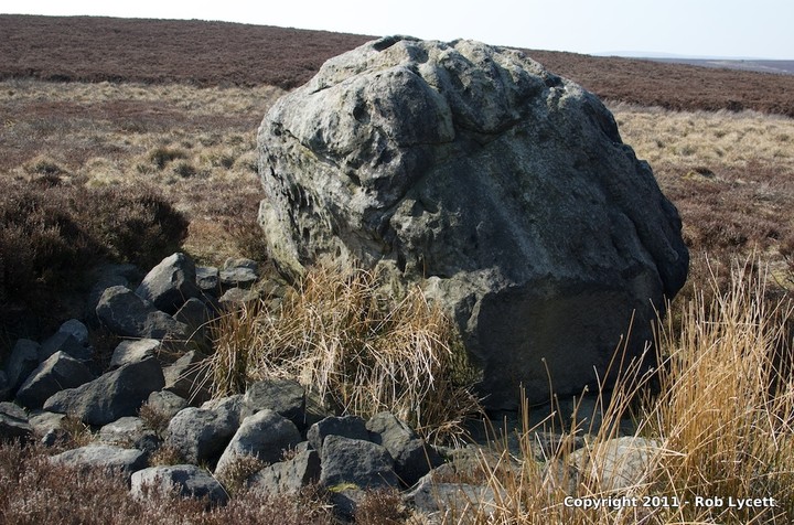 Robin Hood's Penny Stone (Natural Rock Feature) by breakingthings