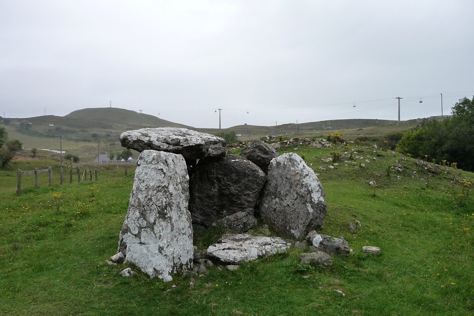 Llety'r Filiast (Burial Chamber) by thesweetcheat