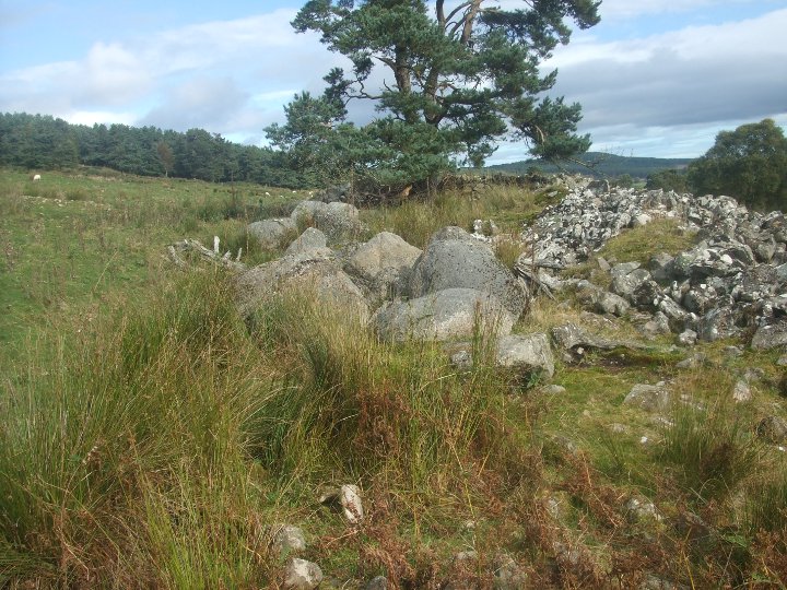 Kinrive West (Long Cairn) by strathspey