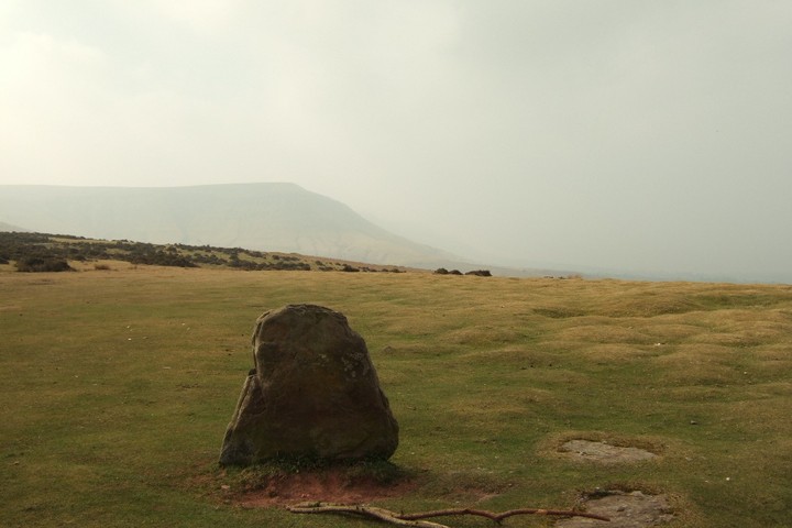 Pen-y-Beacon (Stone Circle) by MelMel