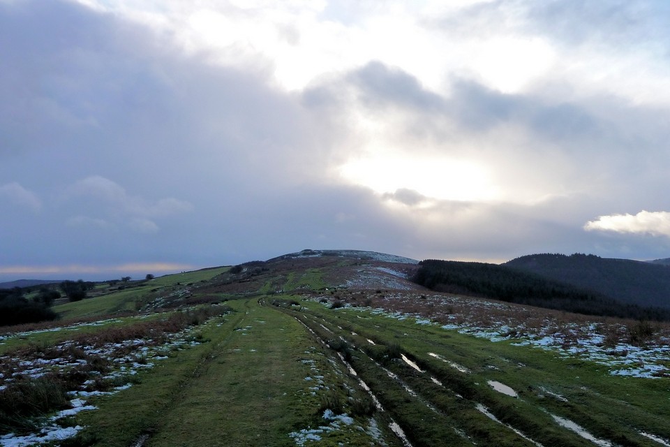 Twmbarlwm (Hillfort) by thesweetcheat