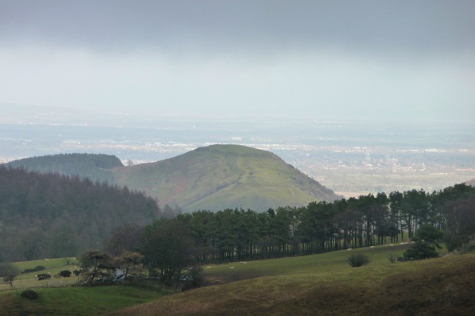 Earl's Hill and Pontesford Hill (Hillfort) by thesweetcheat