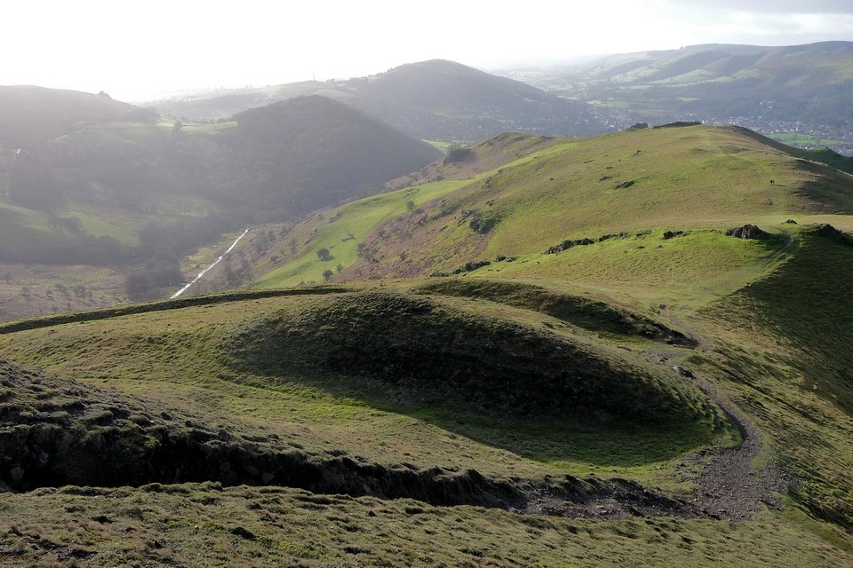 Caer Caradoc (Church Stretton) (Hillfort) by thesweetcheat