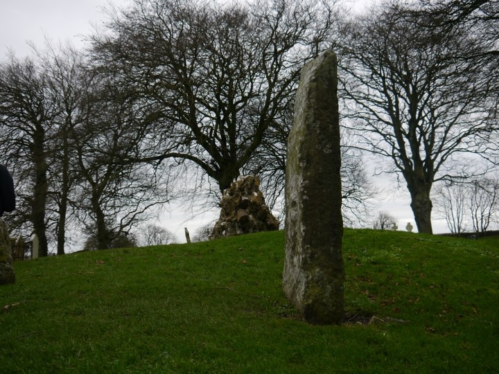 Churchyard Stones (Standing Stones) by Meic
