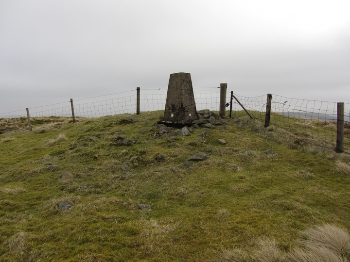 Pyked Stane Hill (Cairn(s)) by thelonious