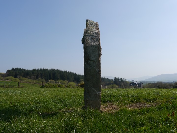 Shandrum Beg (Standing Stone / Menhir) by Meic