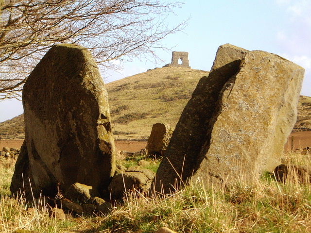 Dunnydeer Farm (Stone Circle) by moey