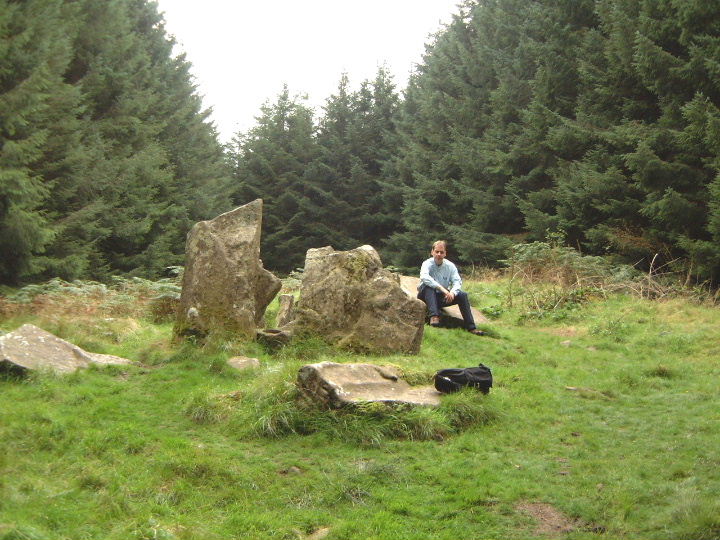 Giants' Graves (Chambered Cairn) by moey