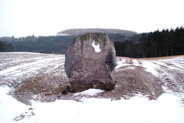 Cortachy (Standing Stone / Menhir) by nickbrand