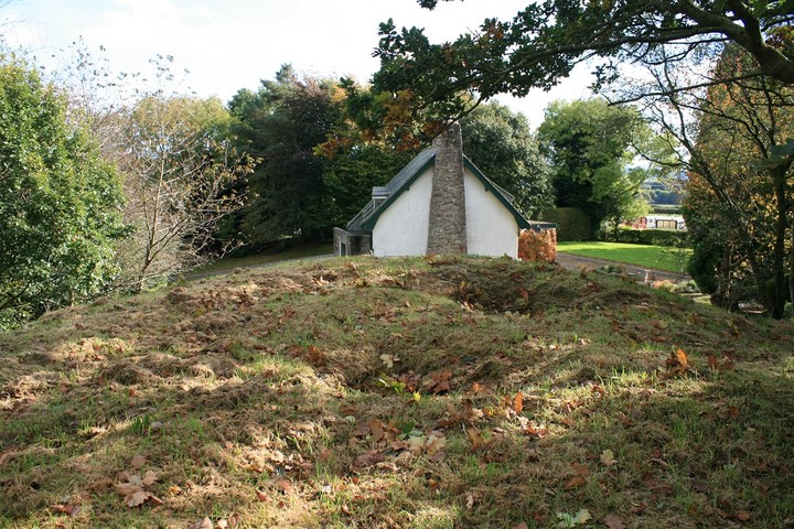 Gorsedd (Barrow / Cairn Cemetery) by postman