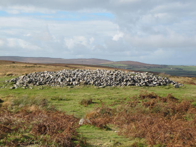 Cefn Bryn Great Cairn (Cairn(s)) by tjj