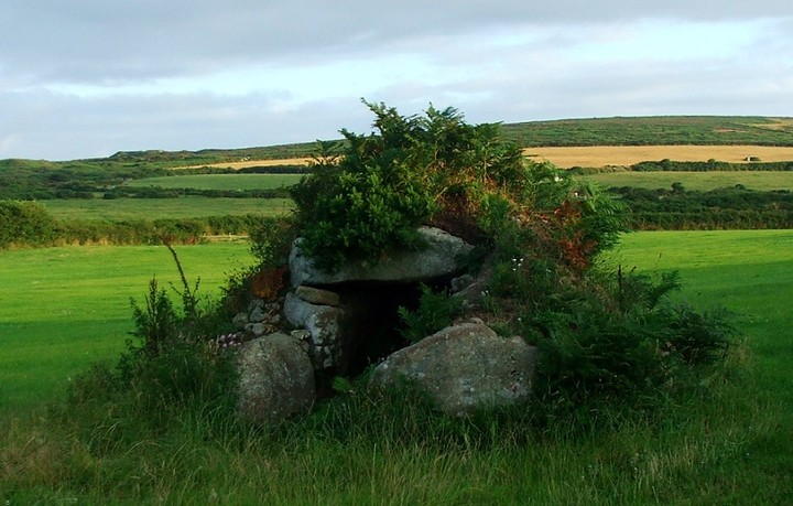Brane (Entrance Grave) by postman