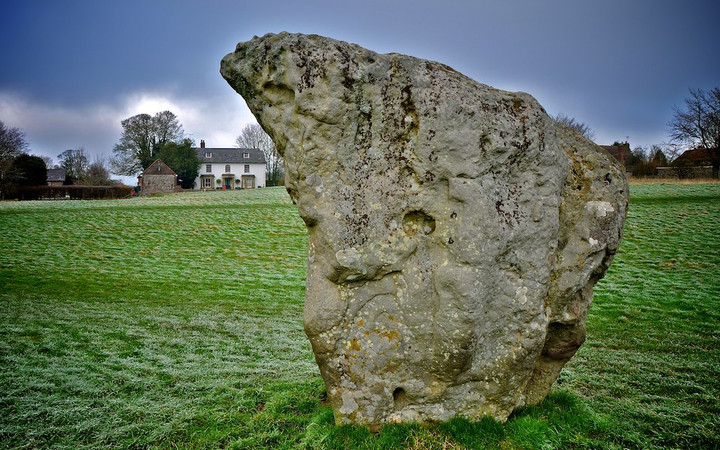 Avebury (Circle henge) by ginger tt