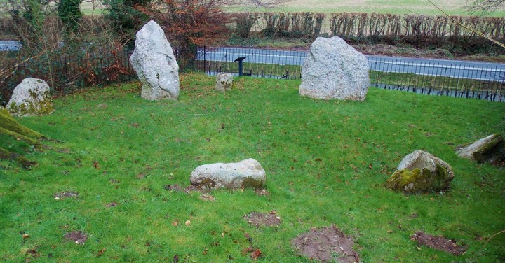 The Nine Stones of Winterbourne Abbas (Stone Circle) by wickerman