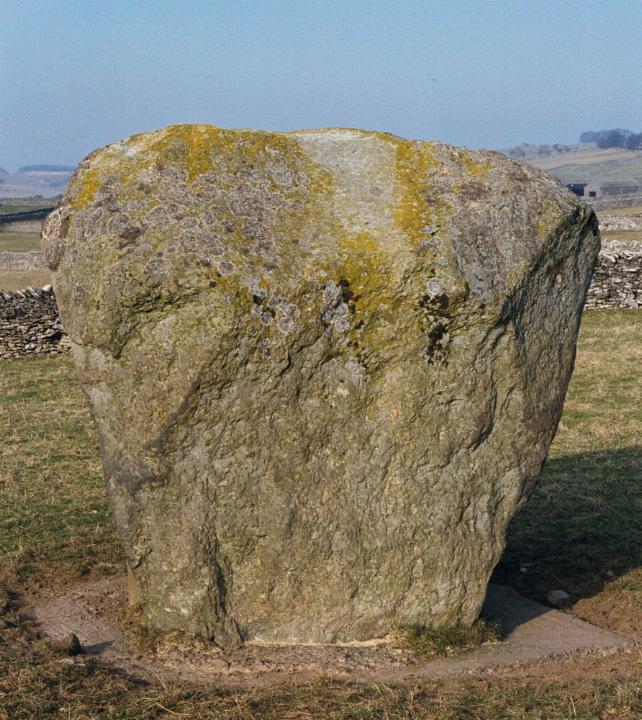 The Goggleby Stone (Standing Stone / Menhir) by fitzcoraldo