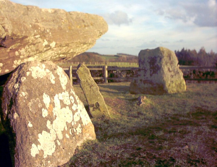 Arthur's Stone (Dolmen / Quoit / Cromlech) by chumbawala