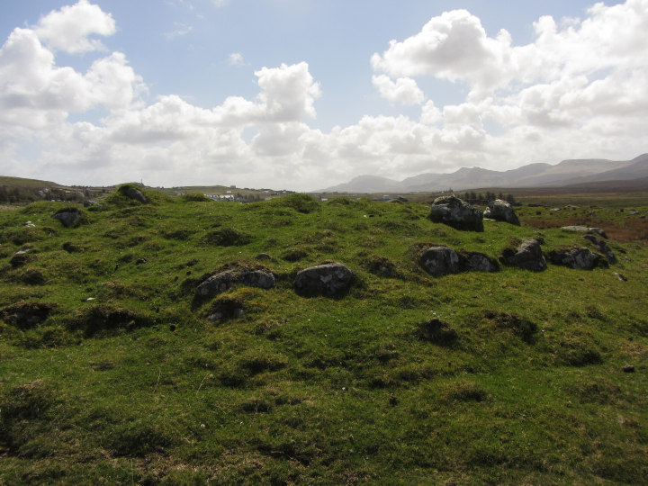 Carn Ban (Stone Fort / Dun) by thelonious