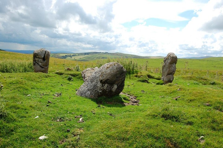 Druid's Altar (Stone Circle) by listerinepree