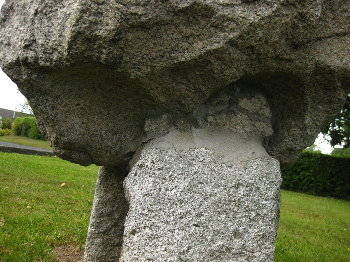 Kilcoole (Bullaun Stone) by ryaner
