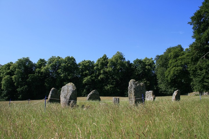 Kinnell of Killin (Stone Circle) by postman