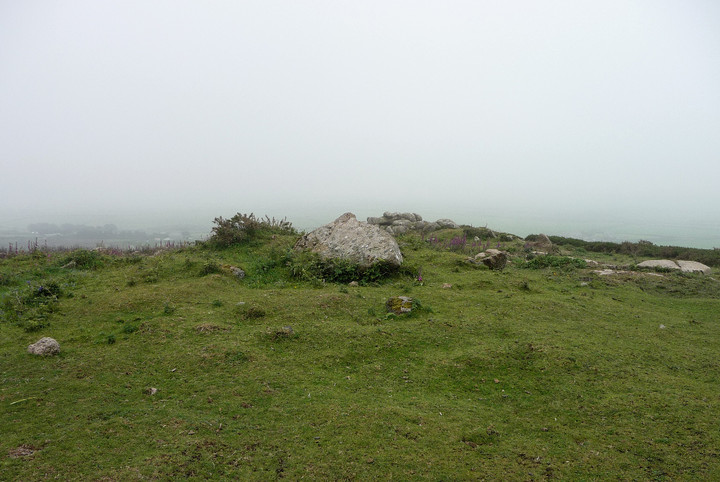 Chapel Carn Brea (Entrance Grave) by thesweetcheat