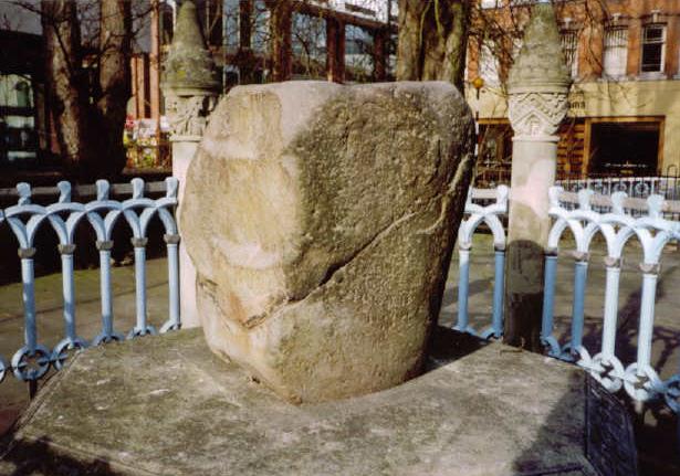 Kingston Stone (Standing Stone / Menhir) by pure joy