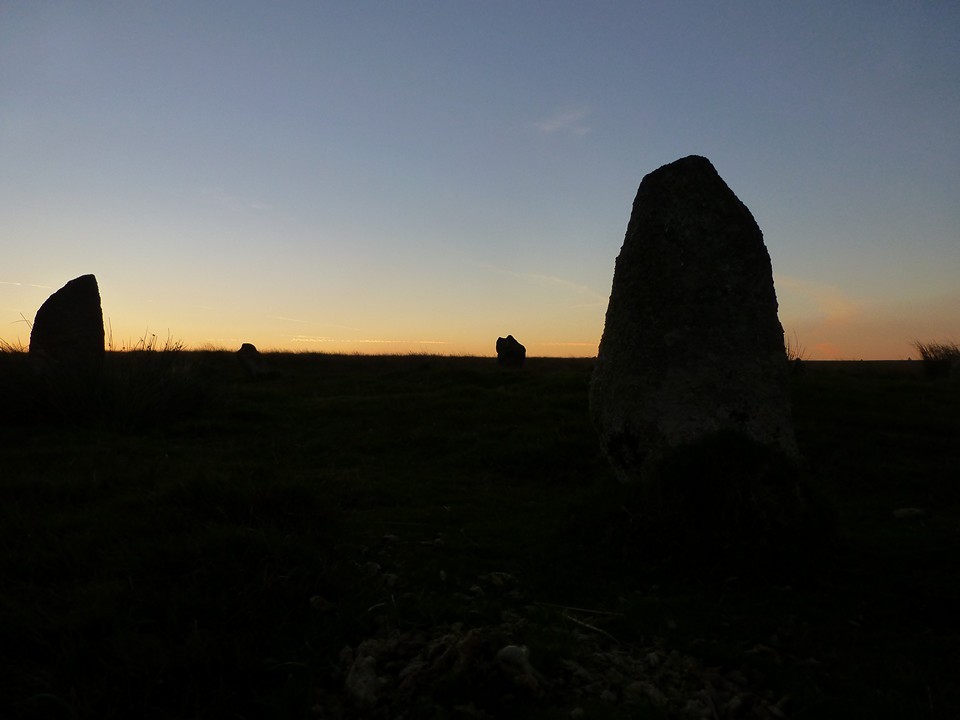 Ringmoor Cairn Circle and Stone Row (Stone Row / Alignment) by thesweetcheat