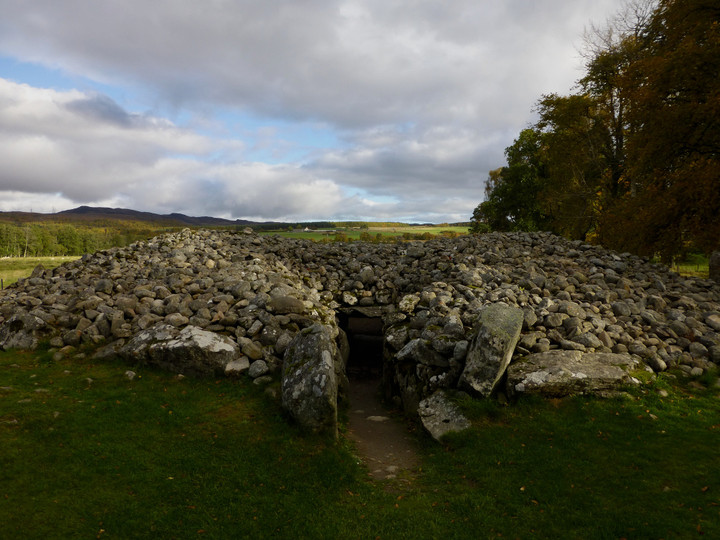 Corrimony (Clava Cairn) by thesweetcheat