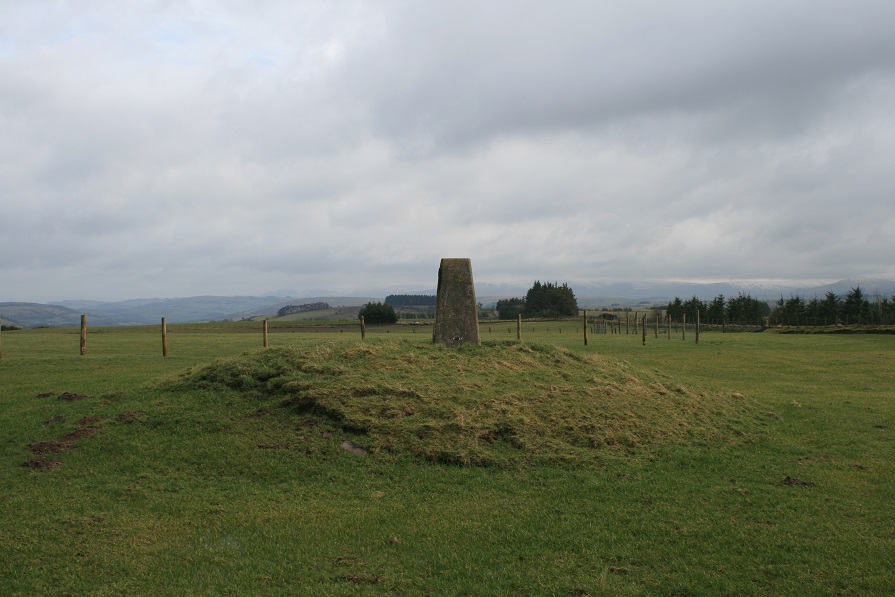 Pant Madog (Round Cairn) by postman
