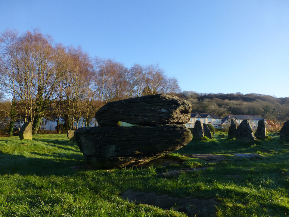 Pont-y-Pridd Rocking Stone (Rocking Stone) by thesweetcheat