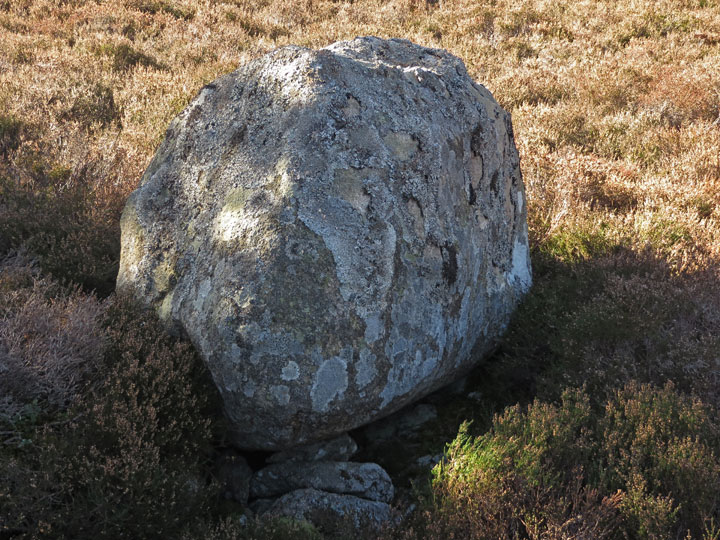 Corrybeg (Stone Circle) by LesHamilton