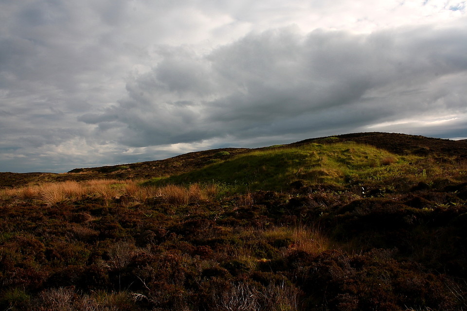 Garrywhin (Chambered Cairn) by GLADMAN