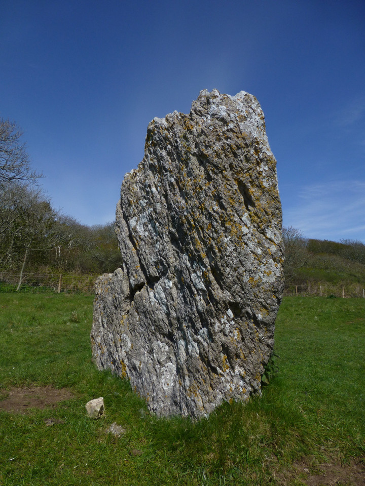 Devil's Quoit (Stackpole) (Standing Stone / Menhir) by thesweetcheat