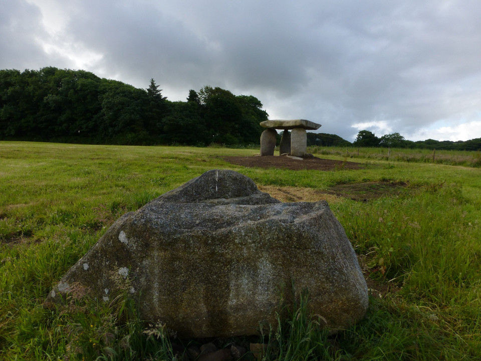Carwynnen Quoit (Dolmen / Quoit / Cromlech) by thesweetcheat