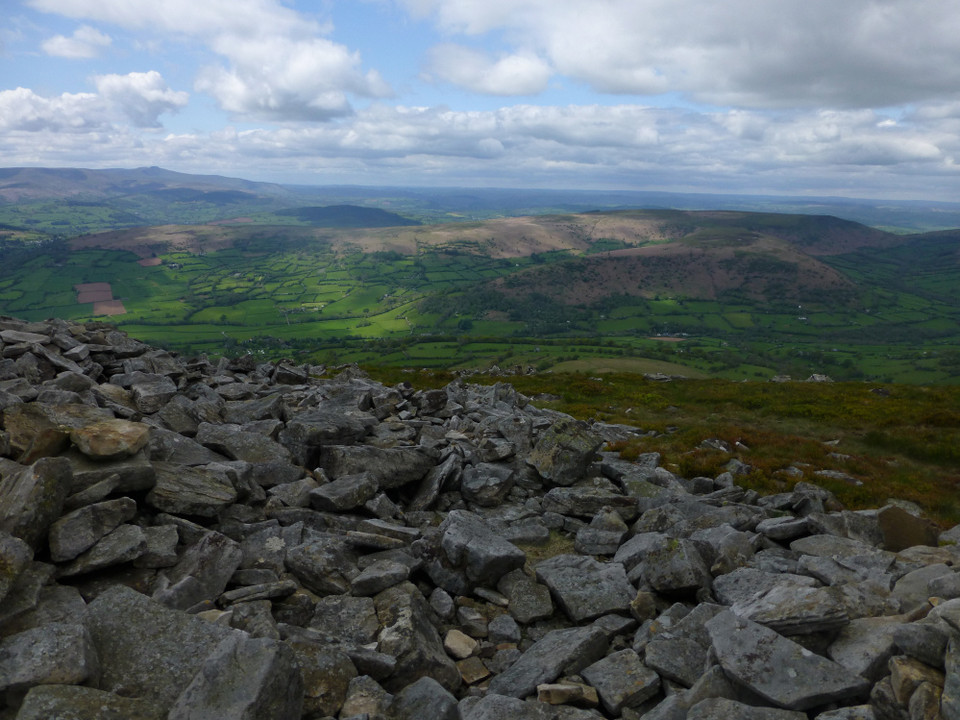Pen Gloch-y-pibwr (Cairn(s)) by thesweetcheat