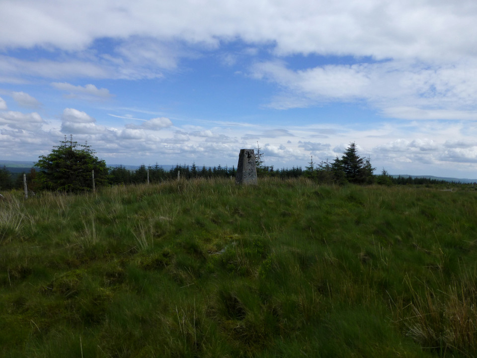 Carn-y-Pigwn (Round Cairn) by thesweetcheat