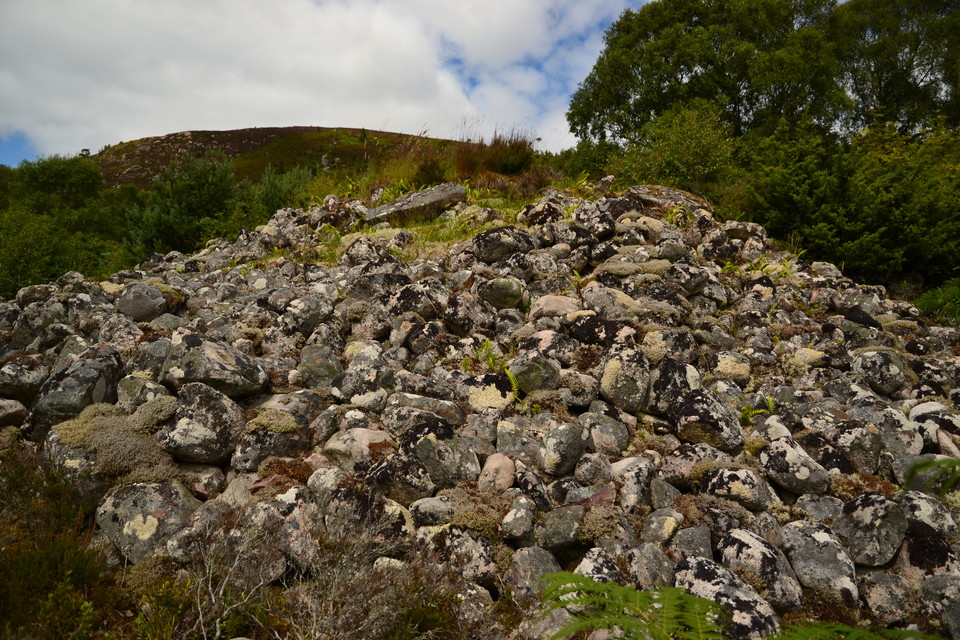 Kyleoag (Chambered Cairn) by thelonious