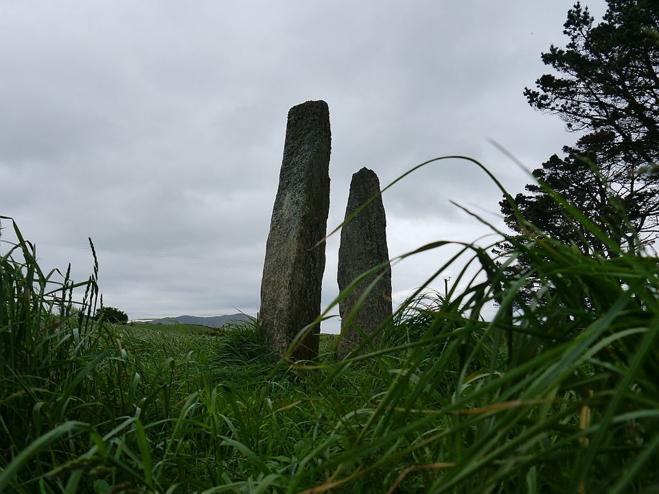 Dunbeacon (Stone Row / Alignment) by Meic