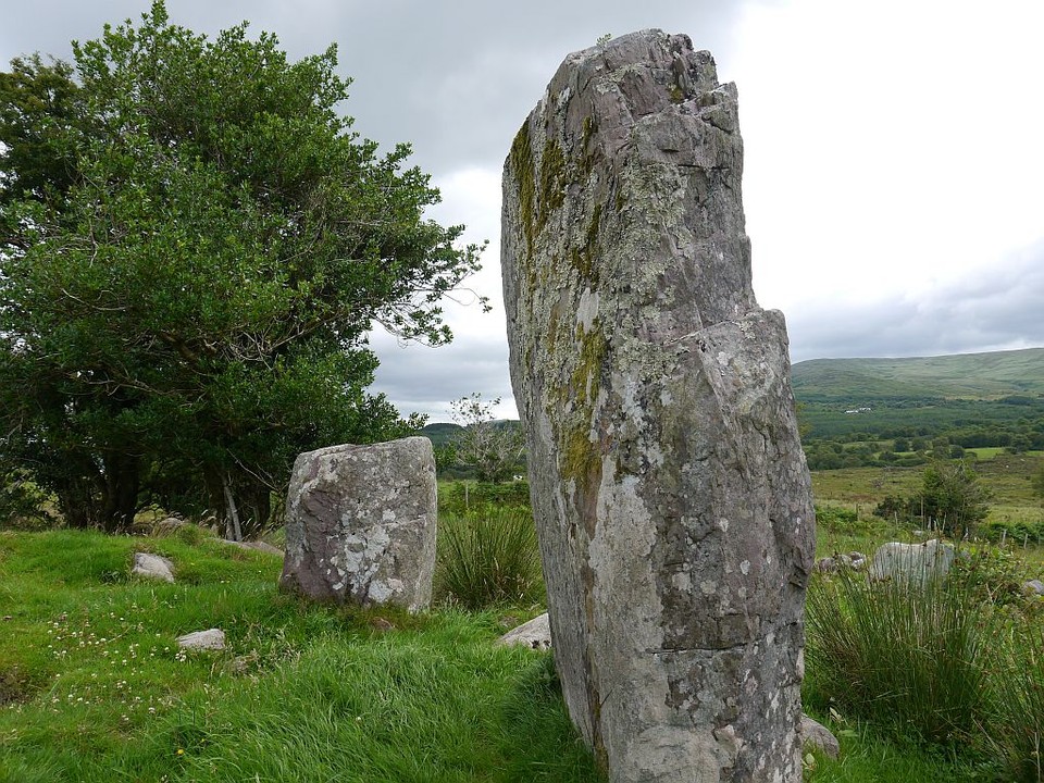 Dromatouk (Standing Stones) by Meic