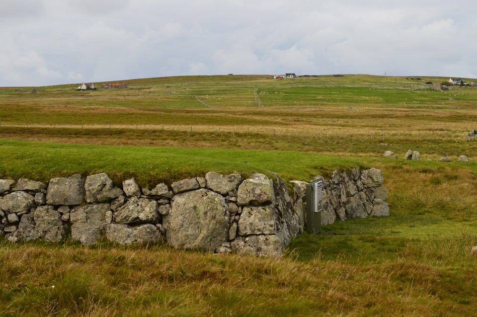 Stanydale Temple (Stone Circle) by thelonious