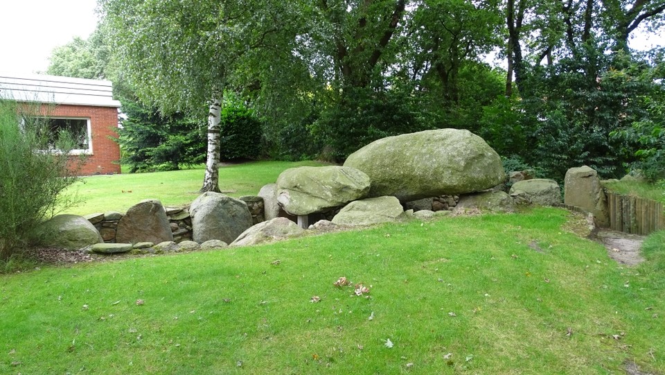 Dötlingen (Passage Grave) by Nucleus