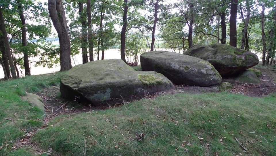Hüven-Süd (Chambered Tomb) by Nucleus