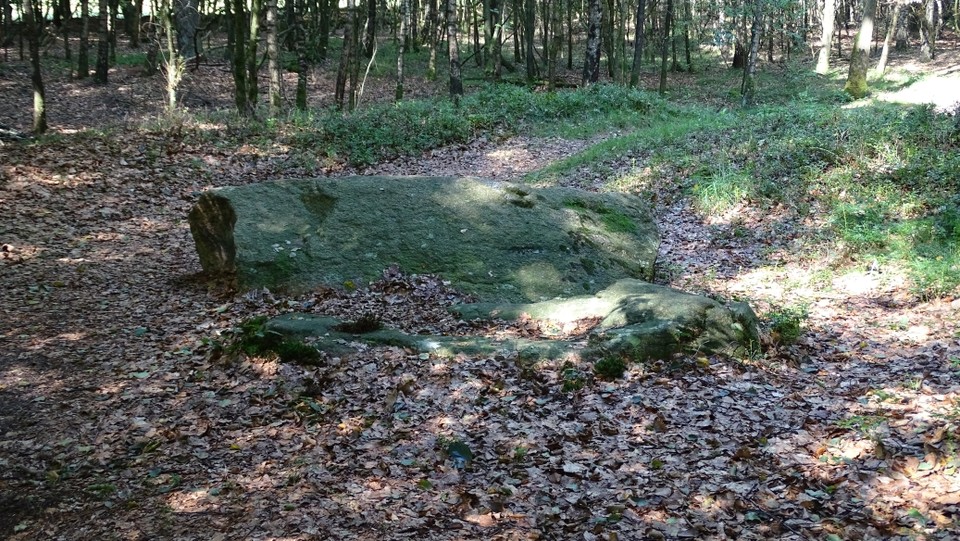 Visbeker Bräutigam 2 (Tumulus (France and Brittany)) by Nucleus