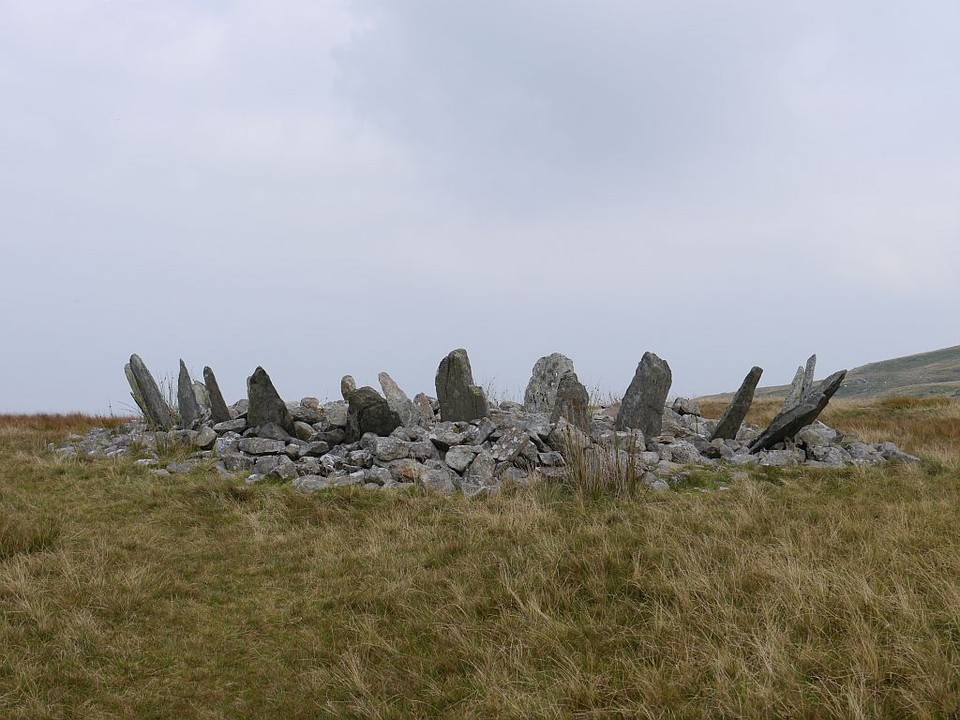 Bryn Cader Faner (Cairn(s)) by Meic