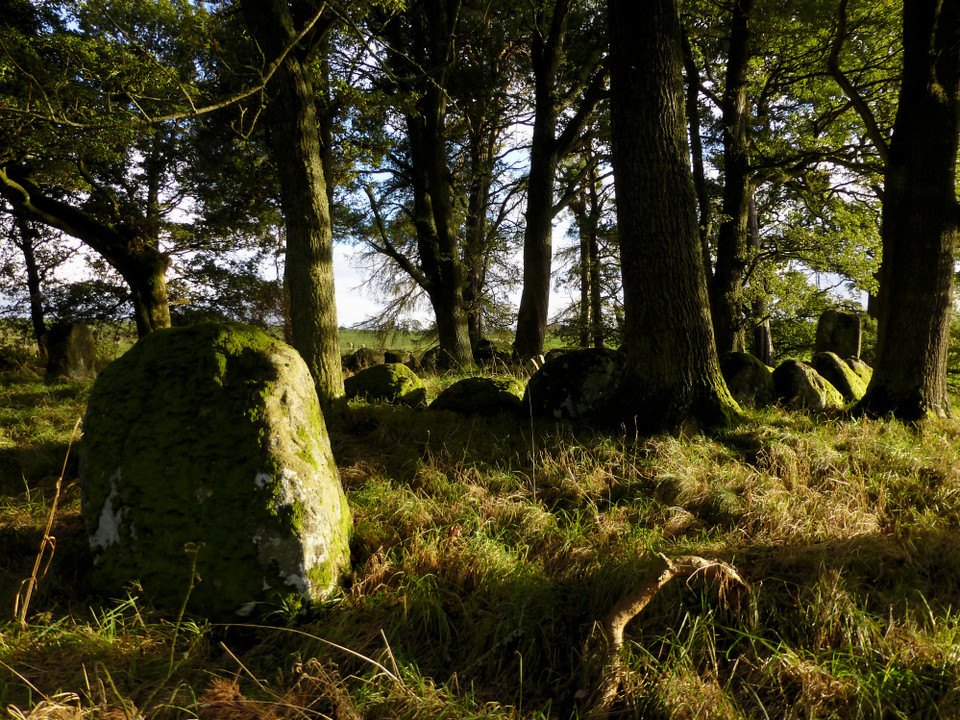 Druidtemple (Clava Cairn) by thesweetcheat