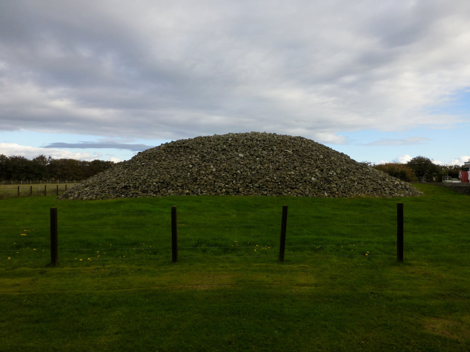 Memsie Burial Cairn (Round Cairn) by thesweetcheat