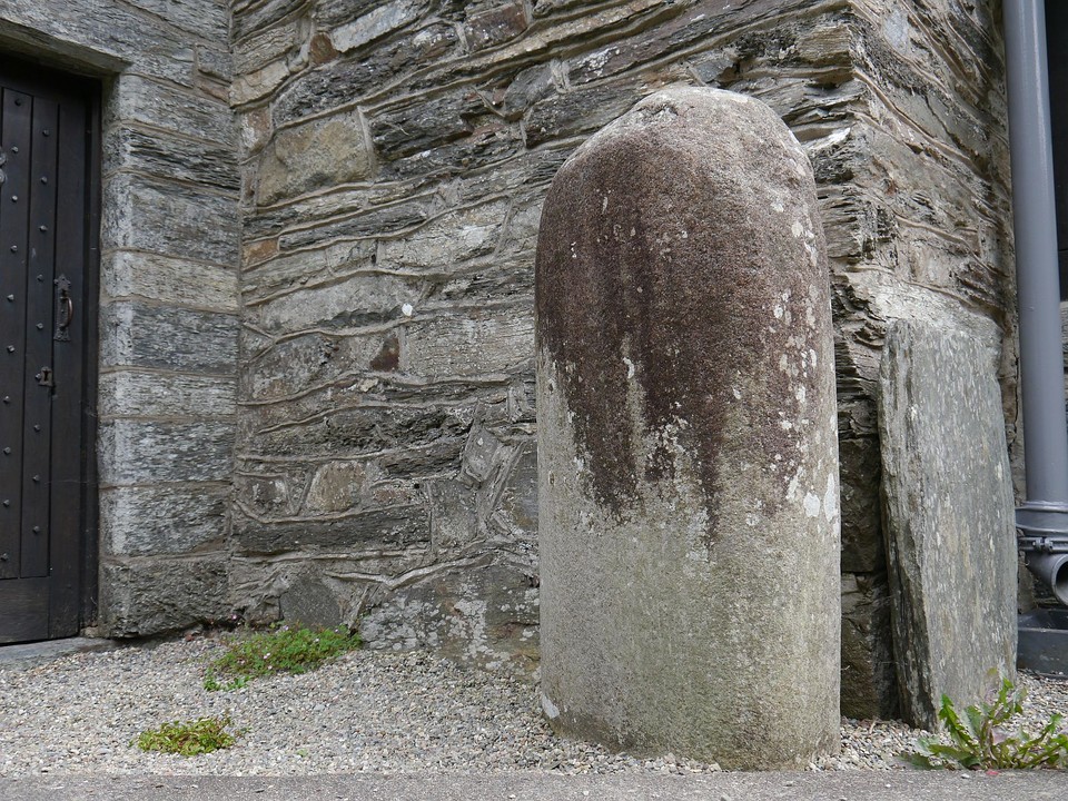 Maen Twrog (Standing Stone / Menhir) by Meic