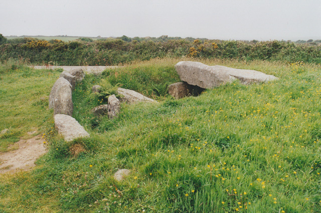 Tregiffian (Entrance Grave) by stewartb