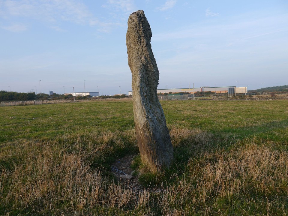 Ty Mawr (Standing Stone / Menhir) by Meic